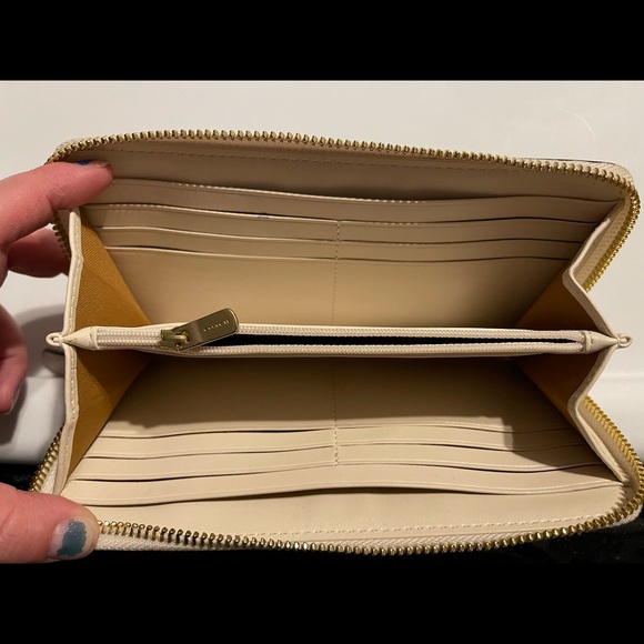 Coach Wallet - Picture 3 of 3